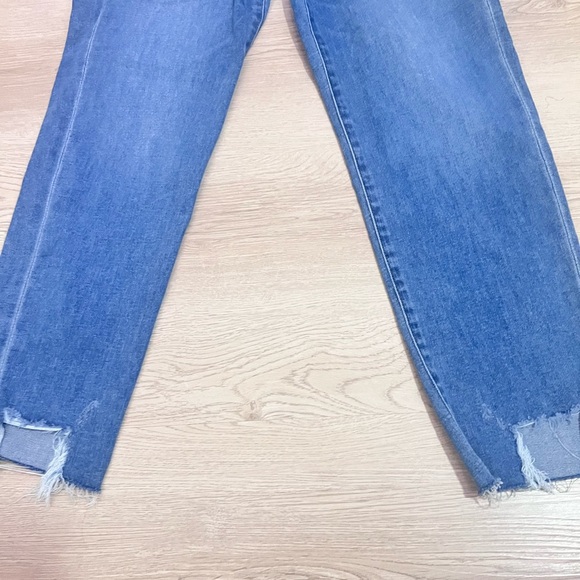 Express Mom High Rise Jeans Size 8 - Picture 4 of 10